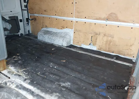 2021 Nissan Nv Cargo Nv2500 Hd Sv High Roof V6 from USA, damaged, VIN 1N6BF0LY5MN808939